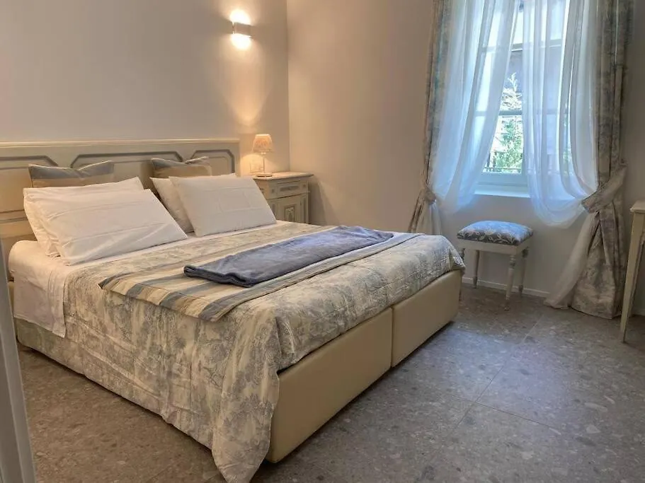 Apartment La Casa Di Gio: Piccolo Gioiello In Centro Como Italy