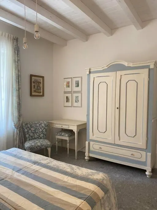 La Casa Di Gio: Piccolo Gioiello In Centro Como Apartment